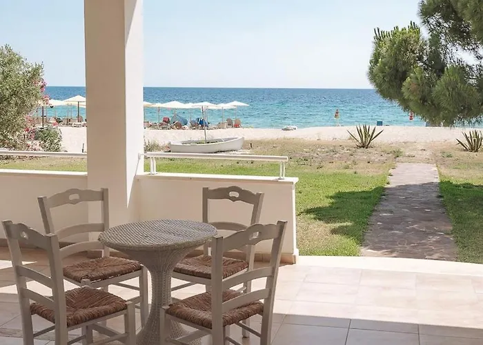 Proteus Beachfront Villa, *