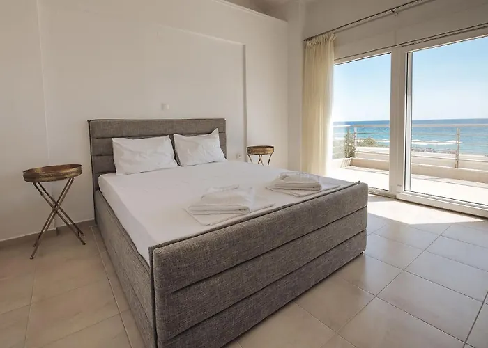 Proteus Beachfront Villa, Villa Toroni