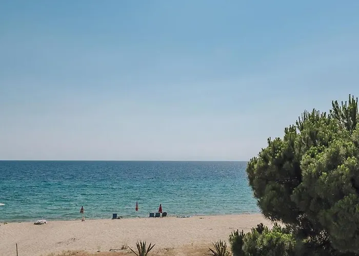 Proteus Beachfront Villa, Villa