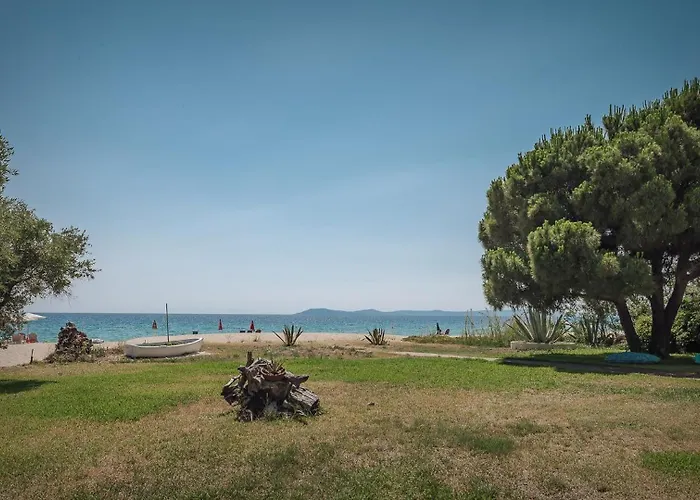 Villa Proteus Beachfront Villa, *