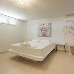 Proteus Beachfront Villa, Vila Toroni