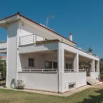 Vila Proteus Beachfront Villa, Toroni