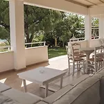 Vila Proteus Beachfront Villa, Toroni
