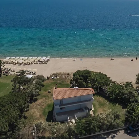 Villa Proteus Beachfront Villa, Toroni