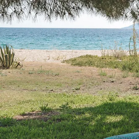 Proteus Beachfront Villa, *