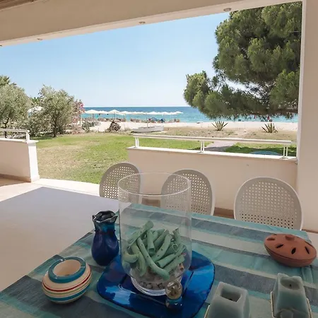 Proteus Beachfront Villa, Villa *