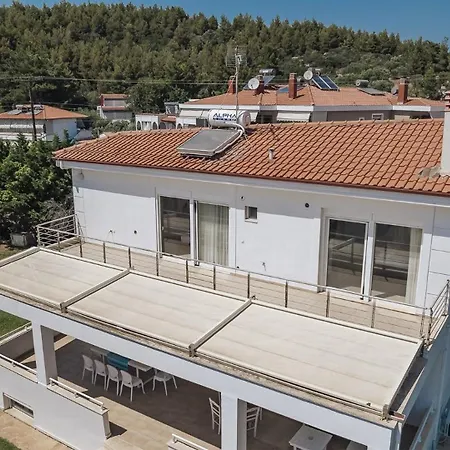 Proteus Beachfront Villa, Villa *