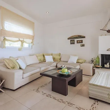 Proteus Beachfront Villa, Villa