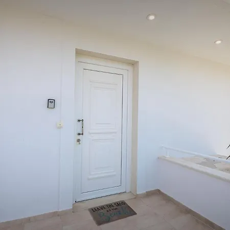 Proteus Beachfront Villa, Villa