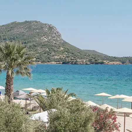 Villa Proteus Beachfront Villa, Toroni