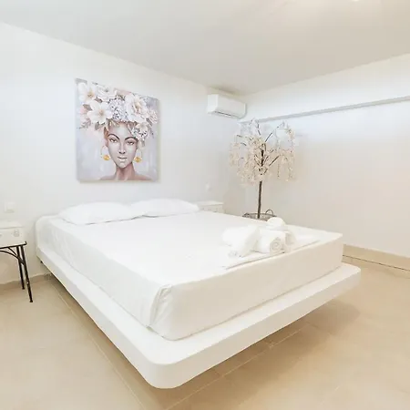 Villa Proteus Beachfront Villa,