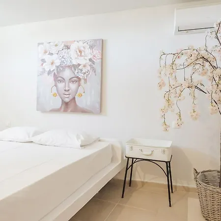 Villa Proteus Beachfront Villa, *