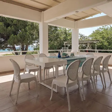 Villa Proteus Beachfront Villa, *