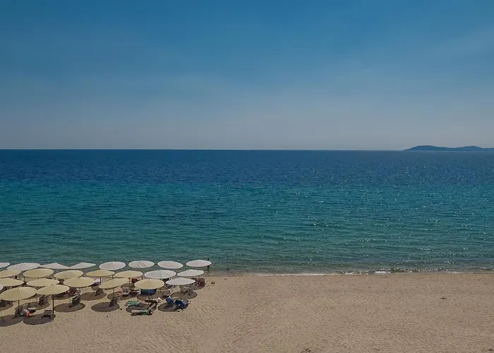 Villa Proteus Beachfront Villa, Toroni