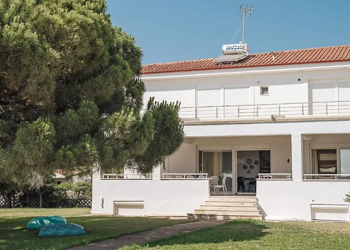 Proteus Beachfront Villa,