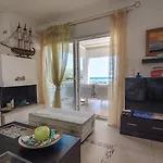 Proteus Beachfront Villa, Villa