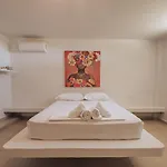 Proteus Beachfront Villa, *