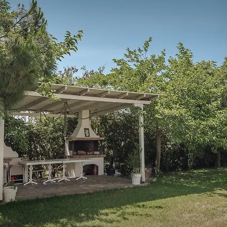 Proteus Beachfront Villa, Villa