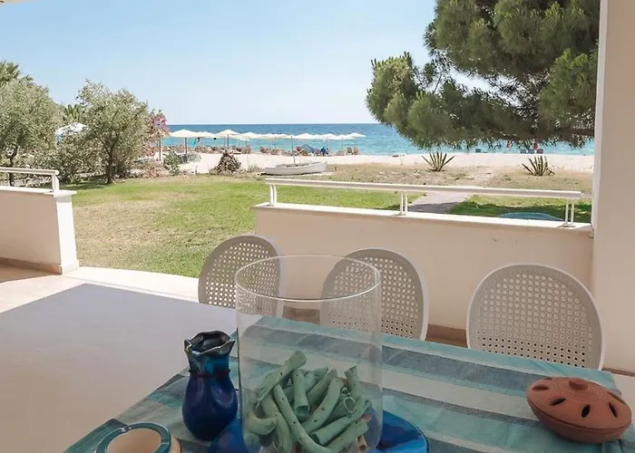 Proteus Beachfront Villa, Villa *