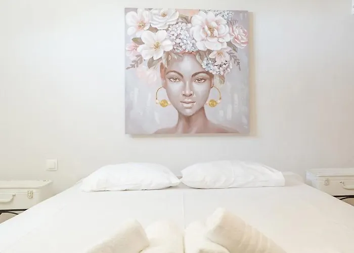 Proteus Beachfront Villa, Toroni